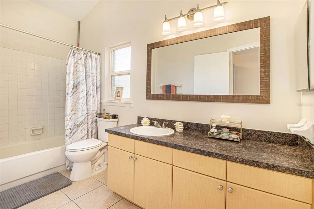 4105 SPRING WAY CIRCLE Valrico, FL 33596