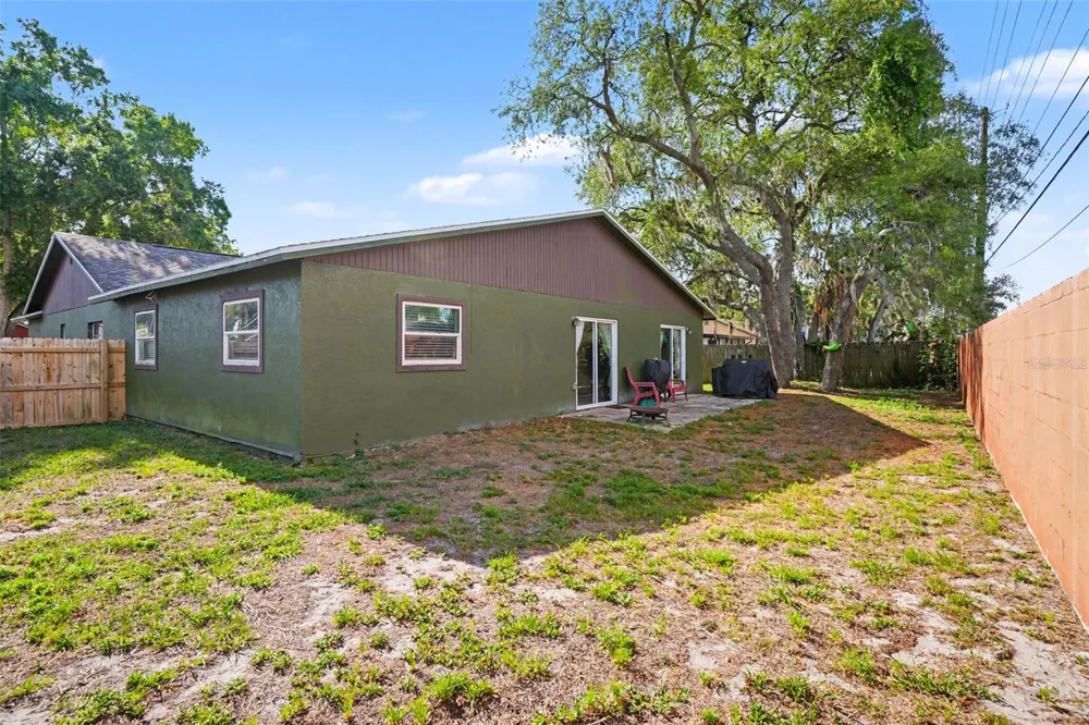 4105 SPRING WAY CIRCLE Valrico, FL 33596