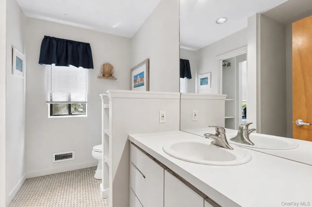 287 Bay Walk Fire Island Pines, NY 11782