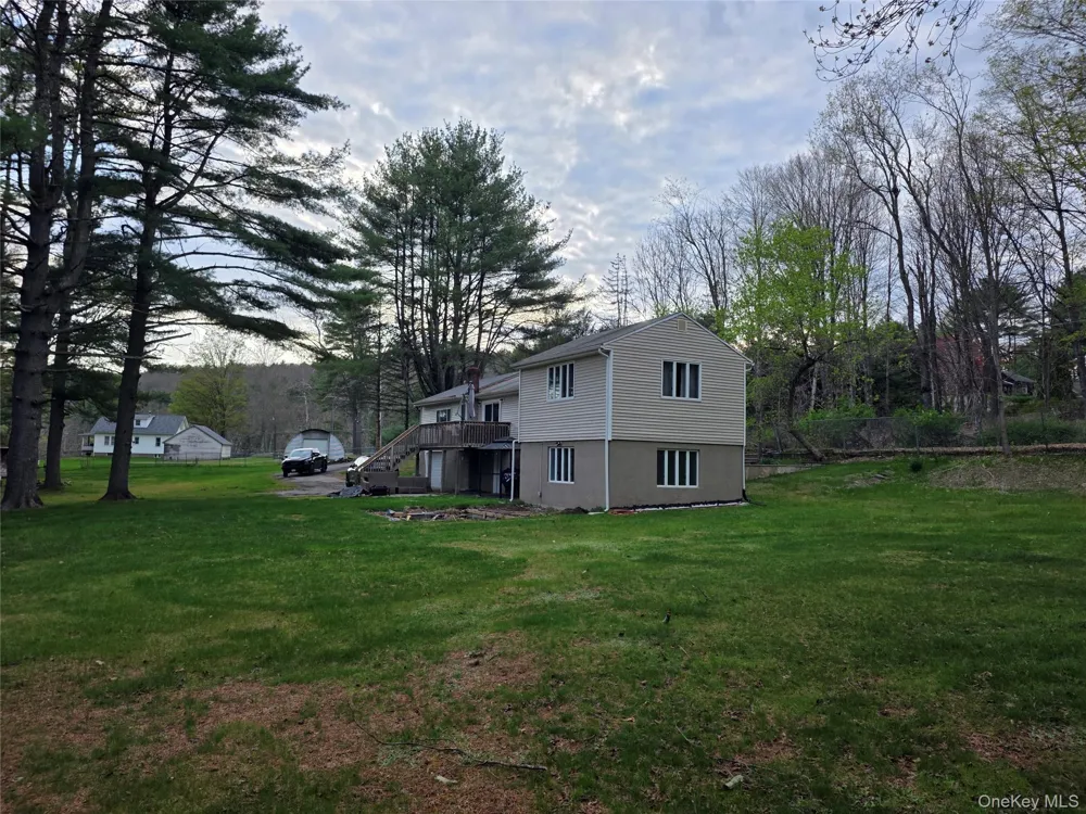 14 Andrew Paye Road Glen Spey, NY 12770