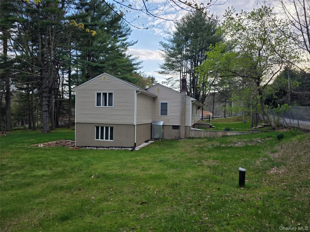 14 Andrew Paye Road Glen Spey, NY 12770