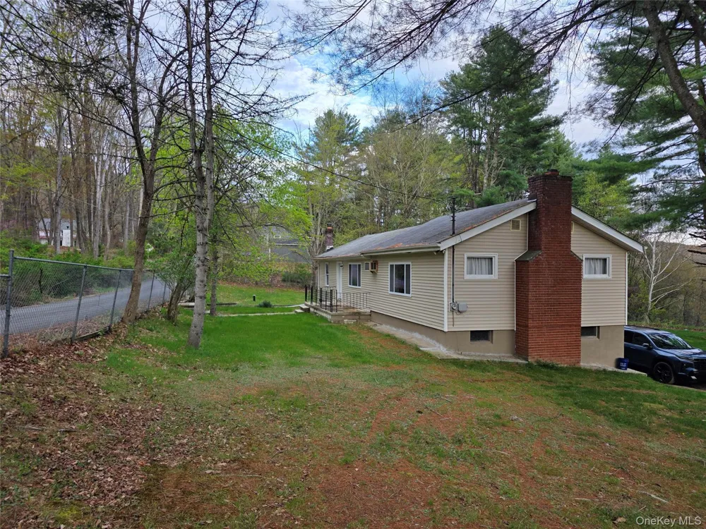 14 Andrew Paye Road Glen Spey, NY 12770