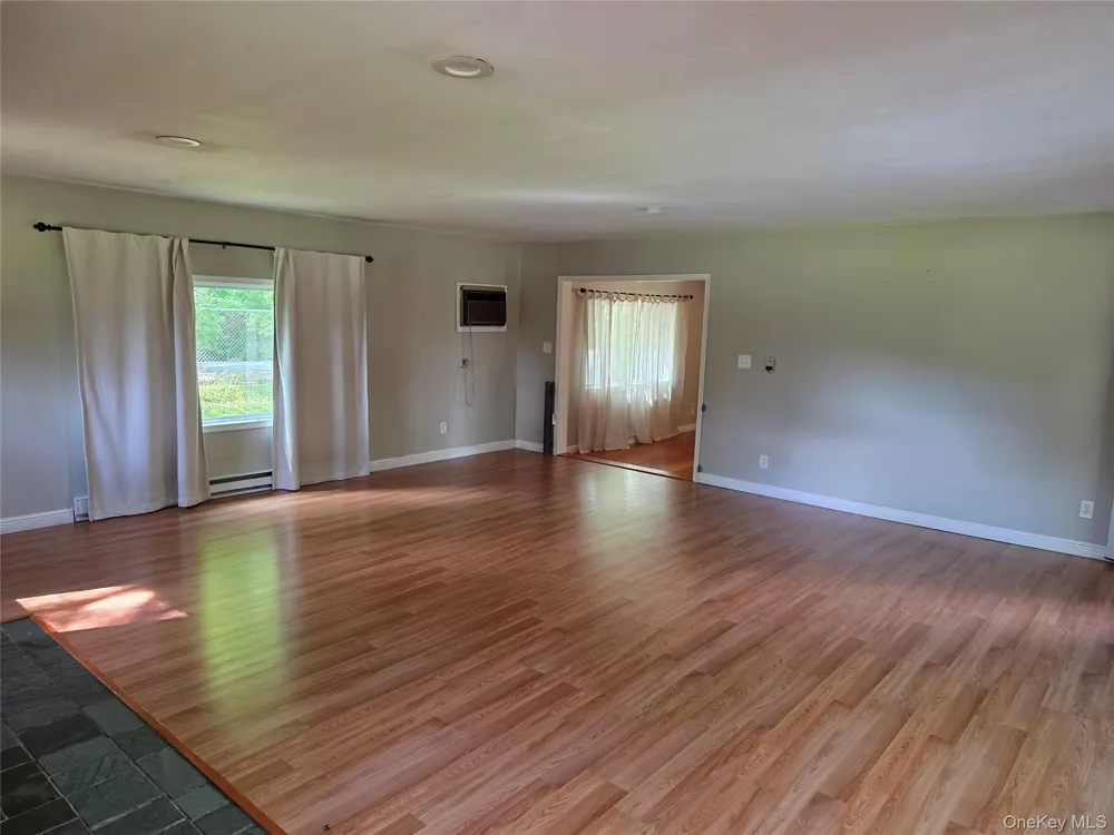14 Andrew Paye Road Glen Spey, NY 12770