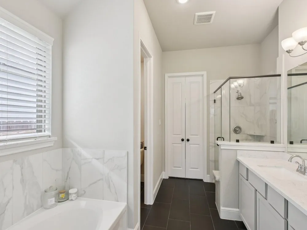 615 Livermore Street Webster, TX 77598