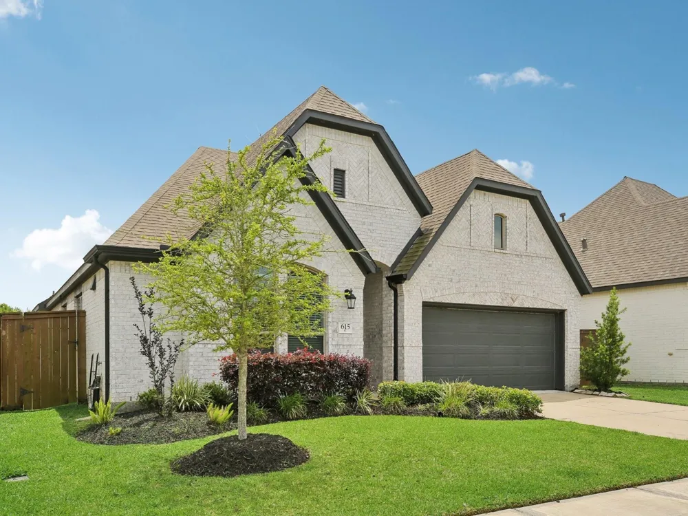 615 Livermore Street Webster, TX 77598