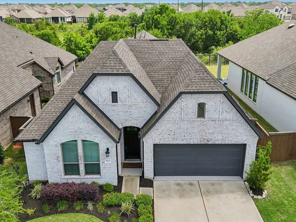 615 Livermore Street Webster, TX 77598
