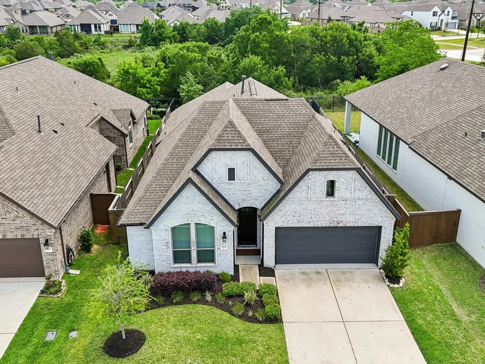 615 Livermore Street Webster, TX 77598