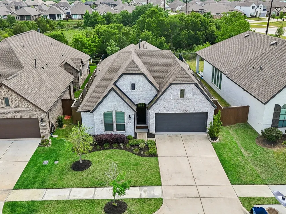 615 Livermore Street Webster, TX 77598