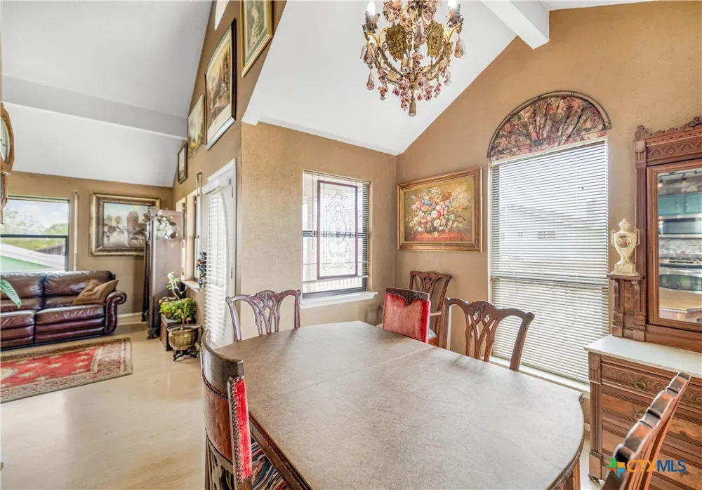 205 E Bay Avenue Seadrift, TX 77983