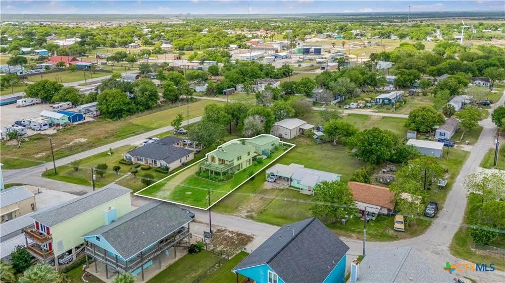 205 E Bay Avenue Seadrift, TX 77983