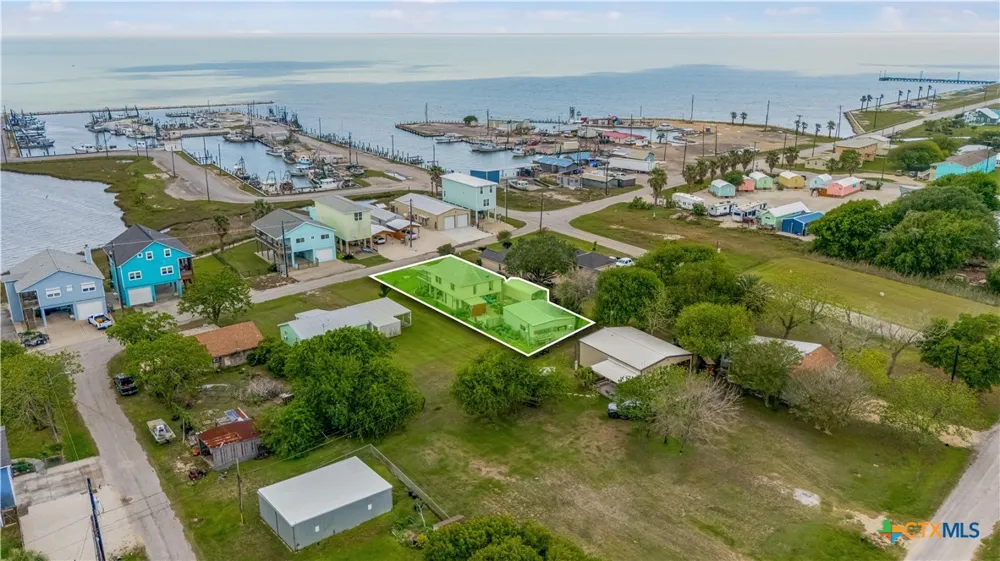205 E Bay Avenue Seadrift, TX 77983