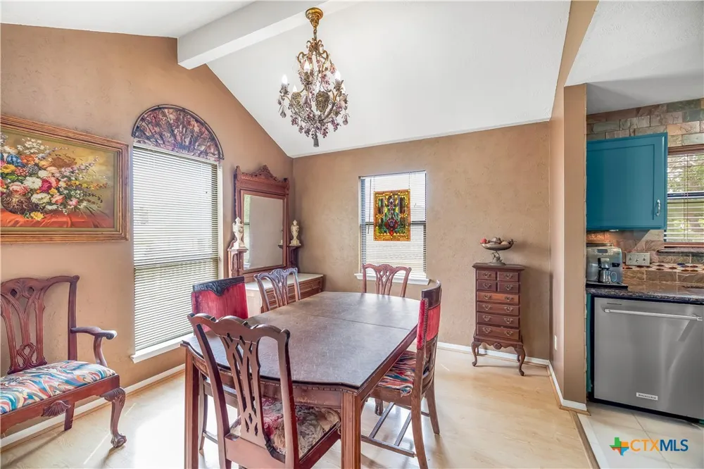 205 E Bay Avenue Seadrift, TX 77983