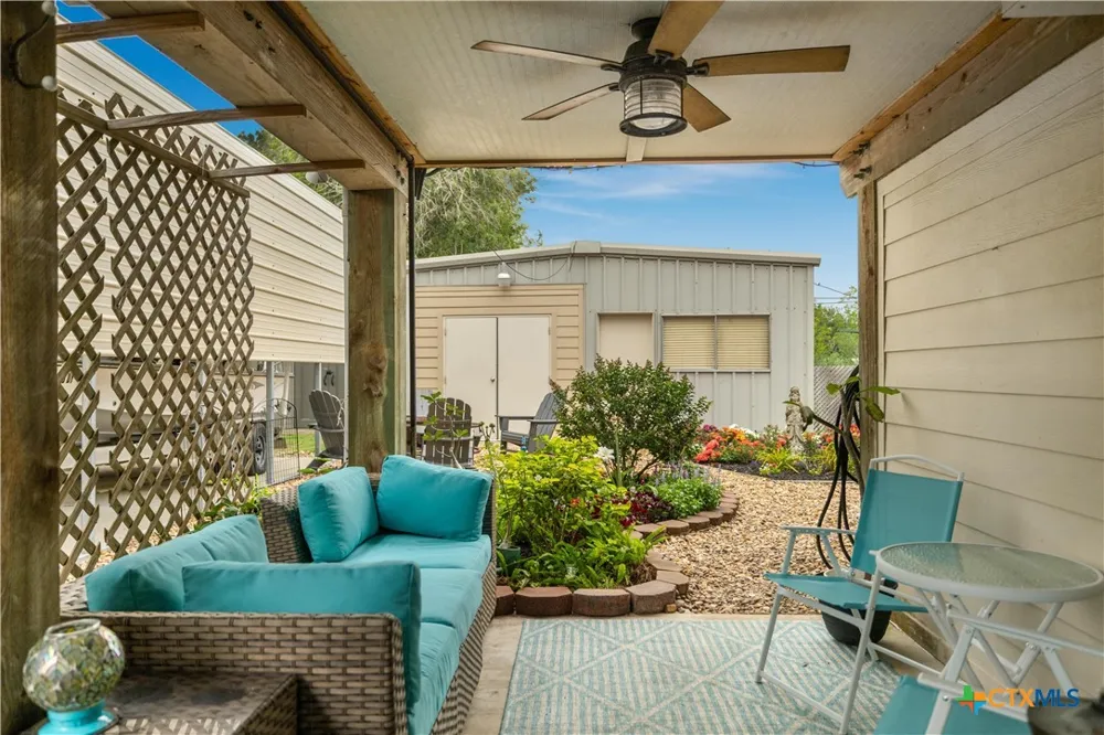 205 E Bay Avenue Seadrift, TX 77983