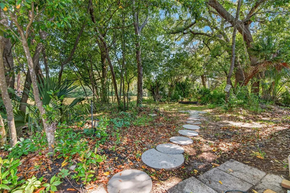 16 GOLFVIEW COURT Homosassa, FL 34446