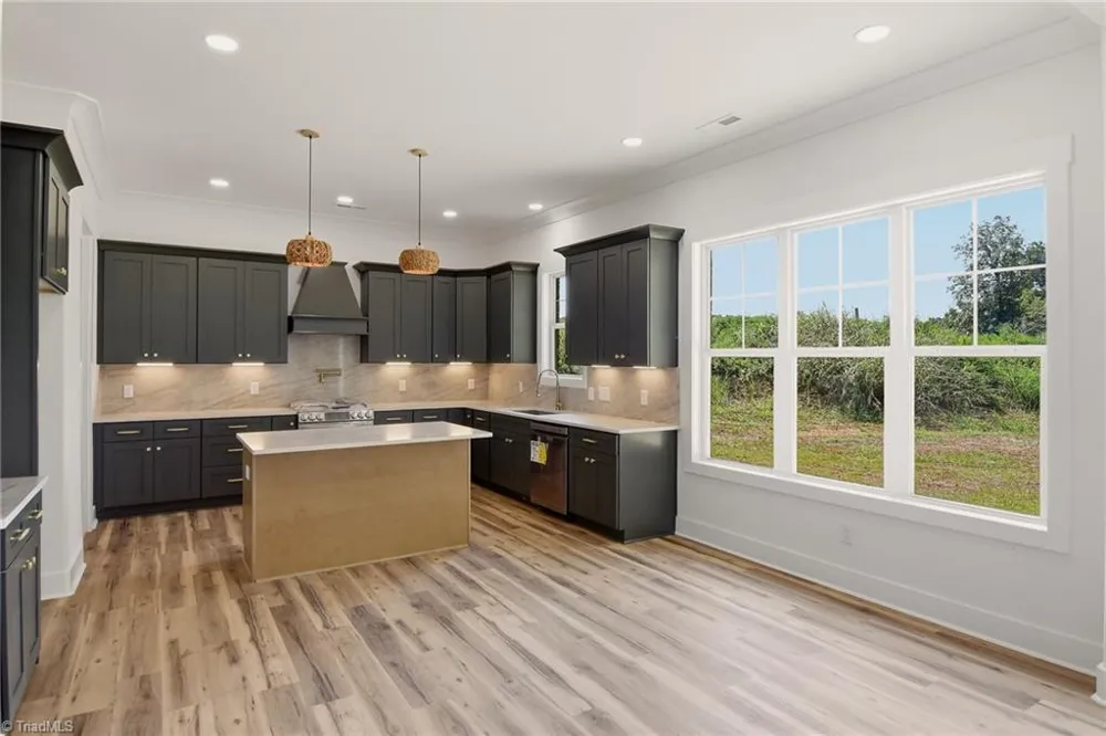 3784 Verbena Way Clemmons, NC 27012