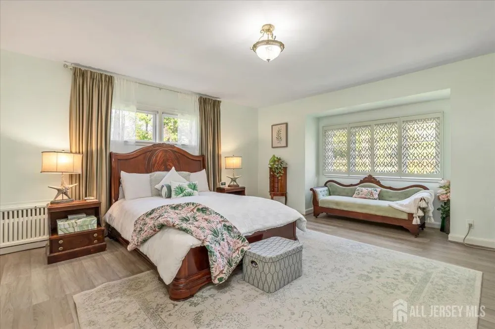 544 W 8th Street W Plainfield, NJ 07060