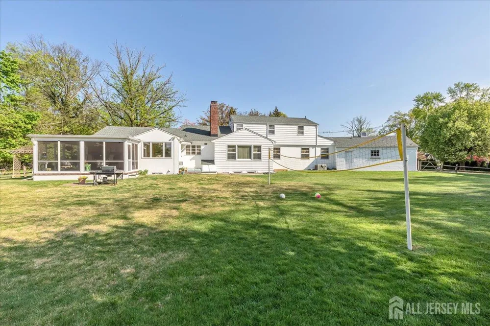 544 W 8th Street W Plainfield, NJ 07060