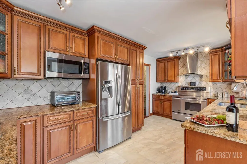 544 W 8th Street W Plainfield, NJ 07060