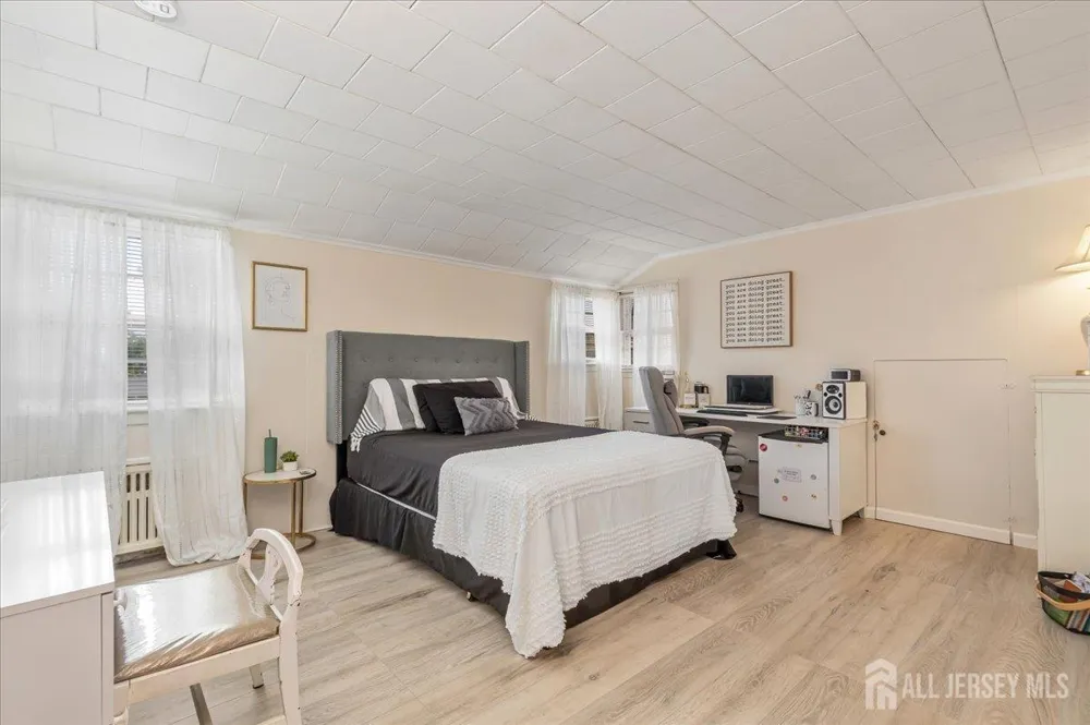 544 W 8th Street W Plainfield, NJ 07060