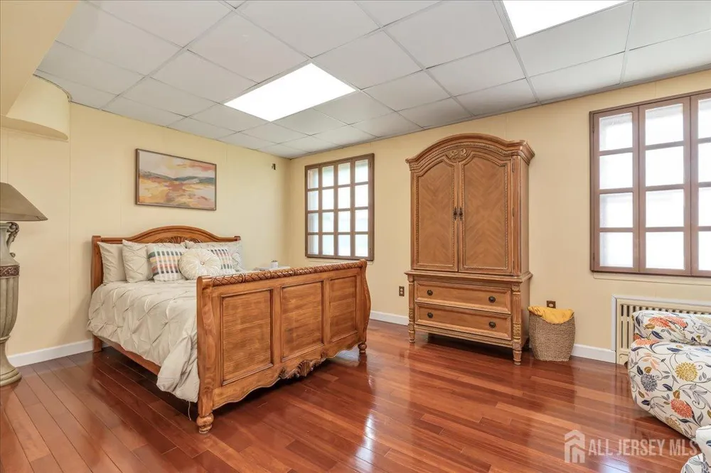 544 W 8th Street W Plainfield, NJ 07060