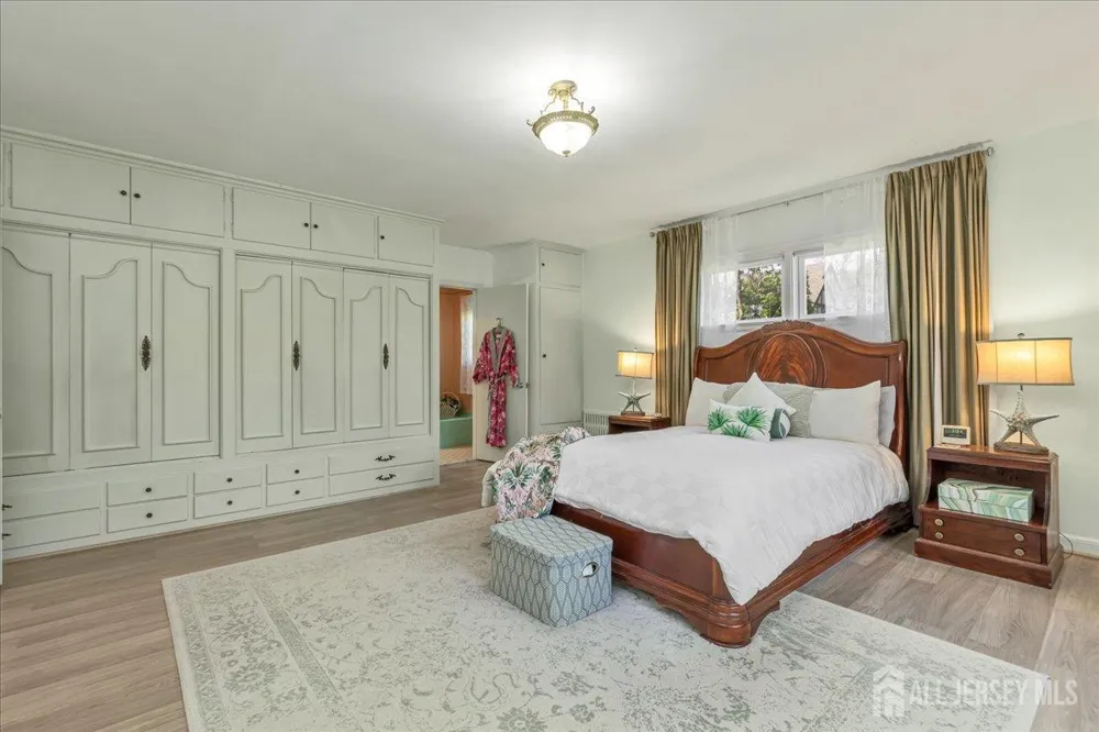 544 W 8th Street W Plainfield, NJ 07060