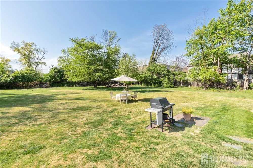 544 W 8th Street W Plainfield, NJ 07060