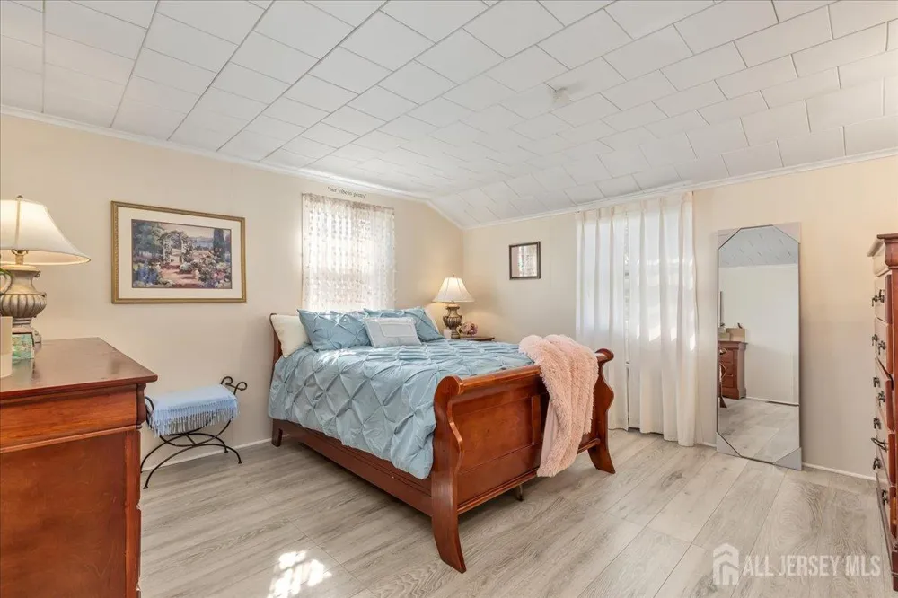 544 W 8th Street W Plainfield, NJ 07060