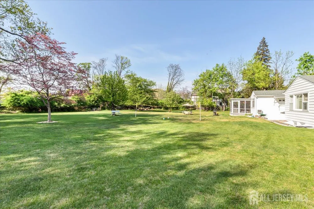 544 W 8th Street W Plainfield, NJ 07060
