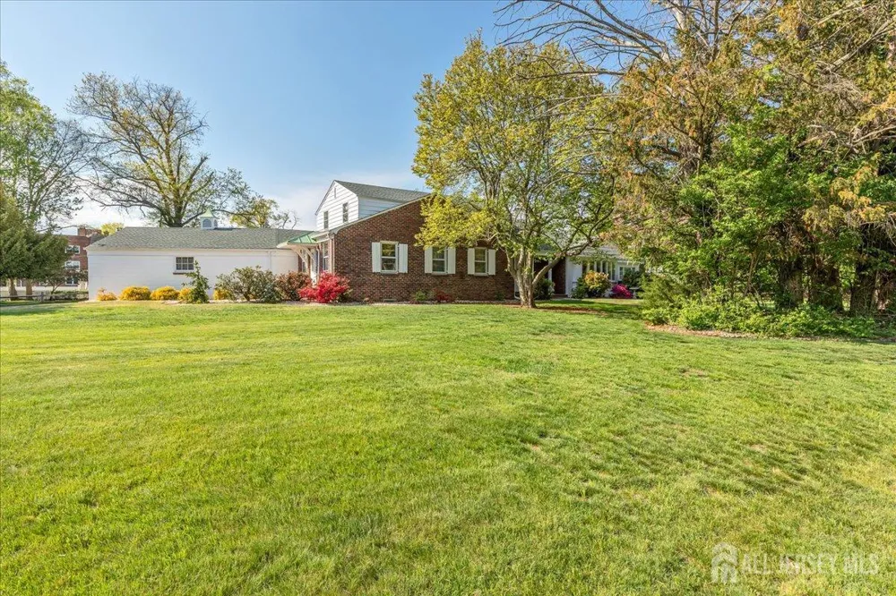 544 W 8th Street W Plainfield, NJ 07060