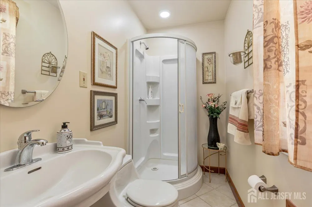 544 W 8th Street W Plainfield, NJ 07060