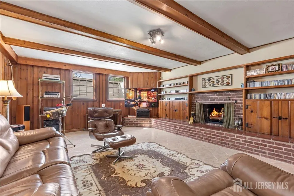 544 W 8th Street W Plainfield, NJ 07060