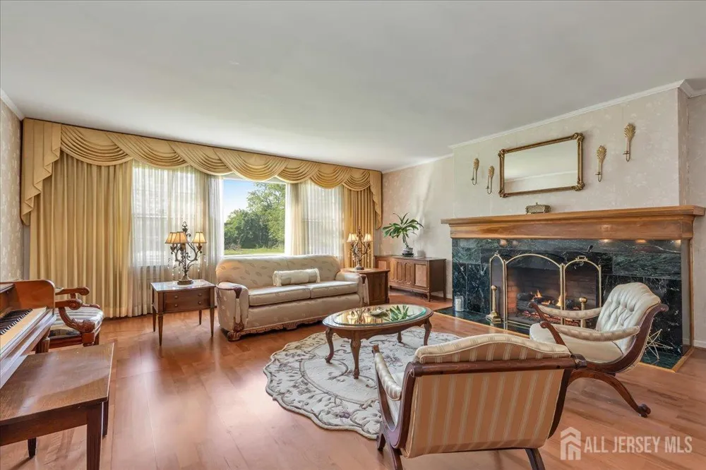544 W 8th Street W Plainfield, NJ 07060