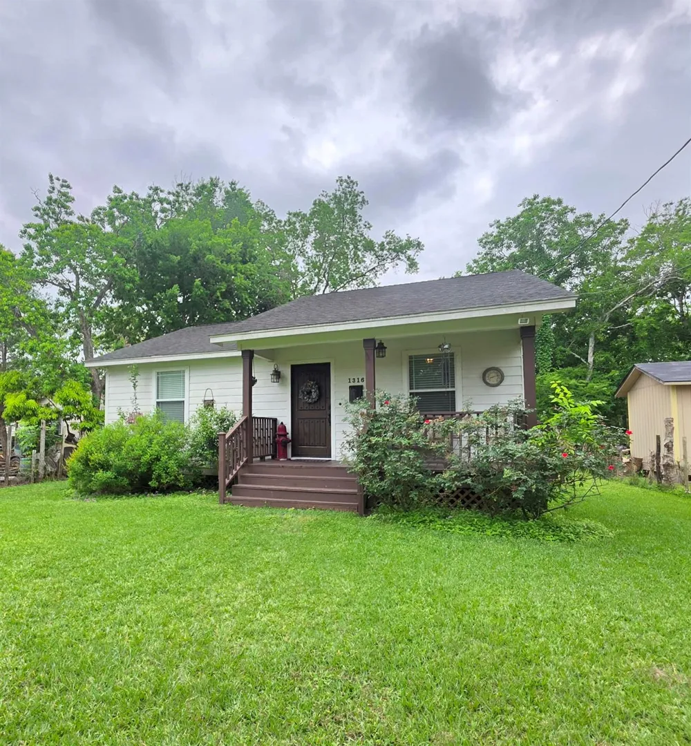 1316 Rampart Street Bay City, TX 77414
