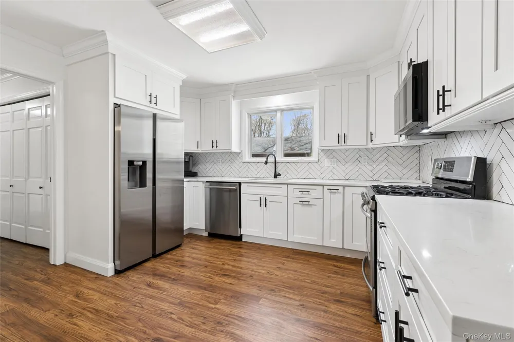 680 Westview Drive Mattituck, NY 11952