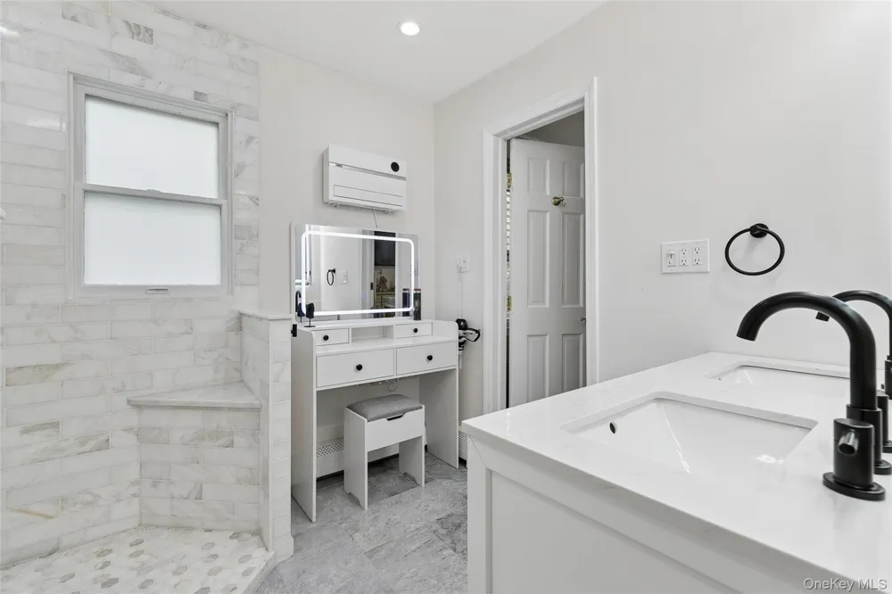 680 Westview Drive Mattituck, NY 11952