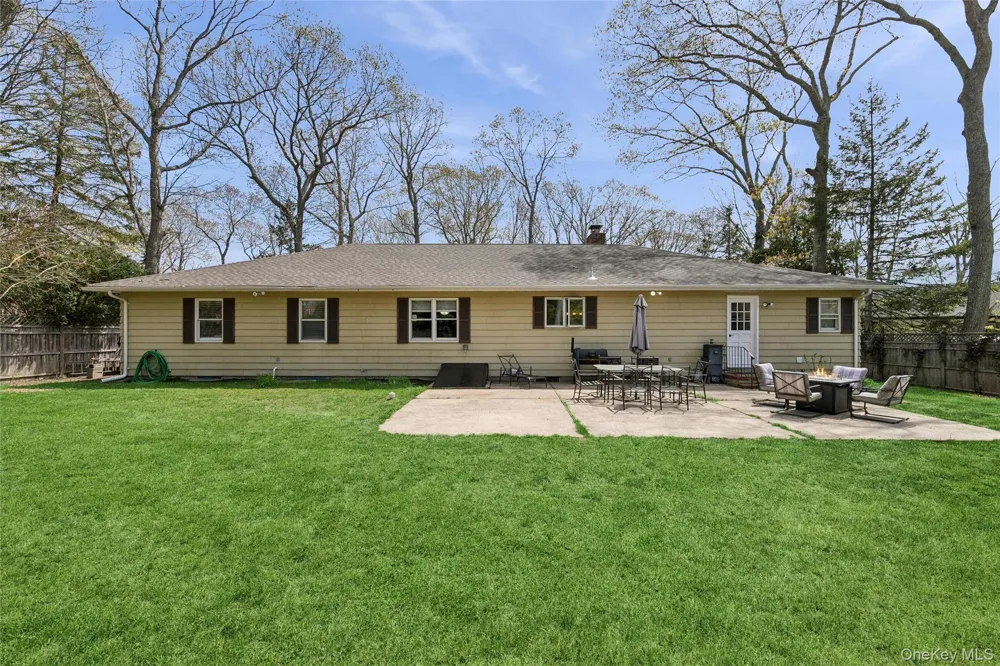 680 Westview Drive Mattituck, NY 11952