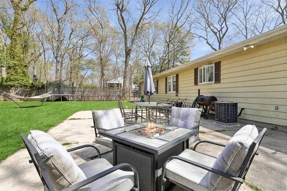 680 Westview Drive Mattituck, NY 11952