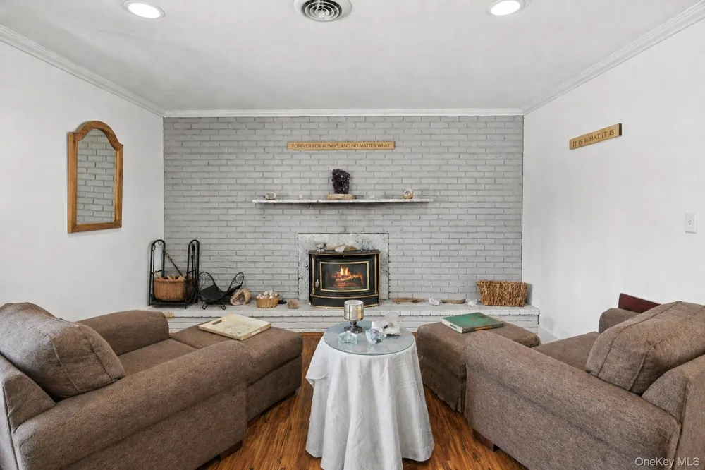 680 Westview Drive Mattituck, NY 11952