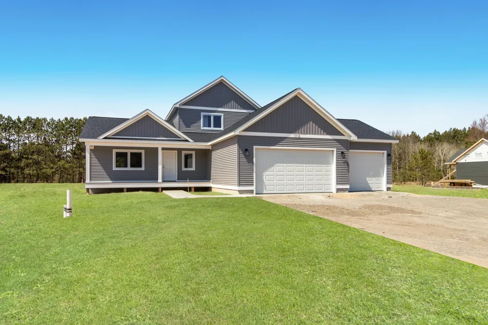 1718 Mary Lou Manor Green Lake Township, MI 49643