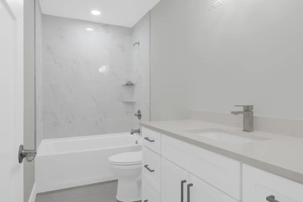 1718 Mary Lou Manor Green Lake Township, MI 49643