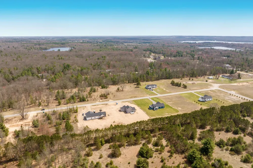 1718 Mary Lou Manor Green Lake Township, MI 49643