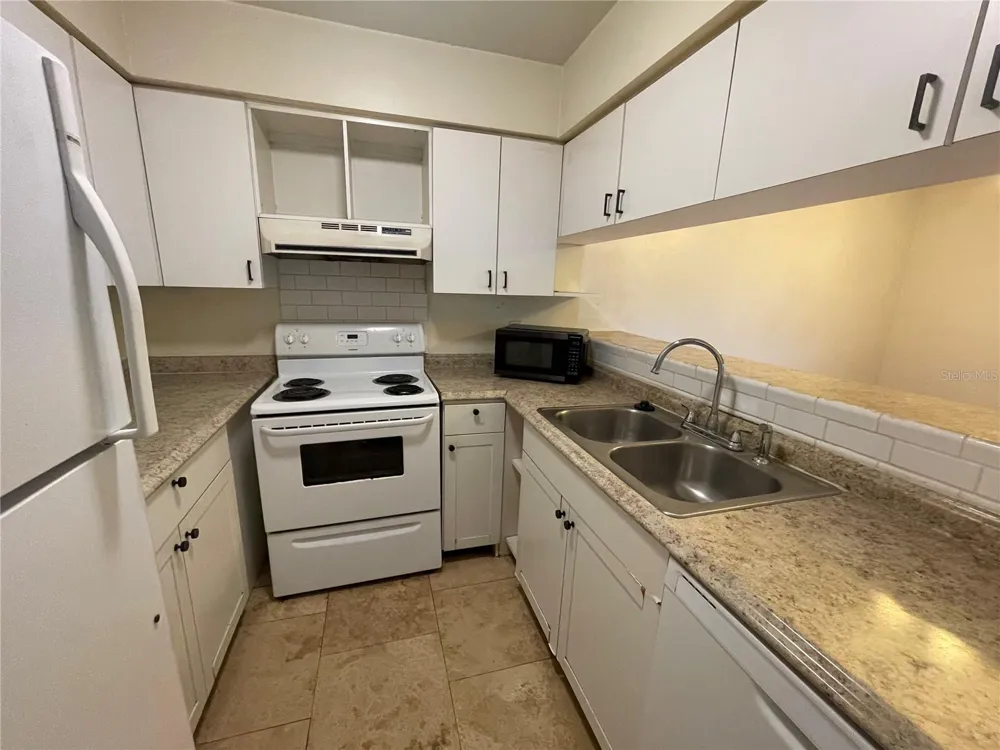 2735 SW 35 PLACE #1607 Gainesville, FL 32608