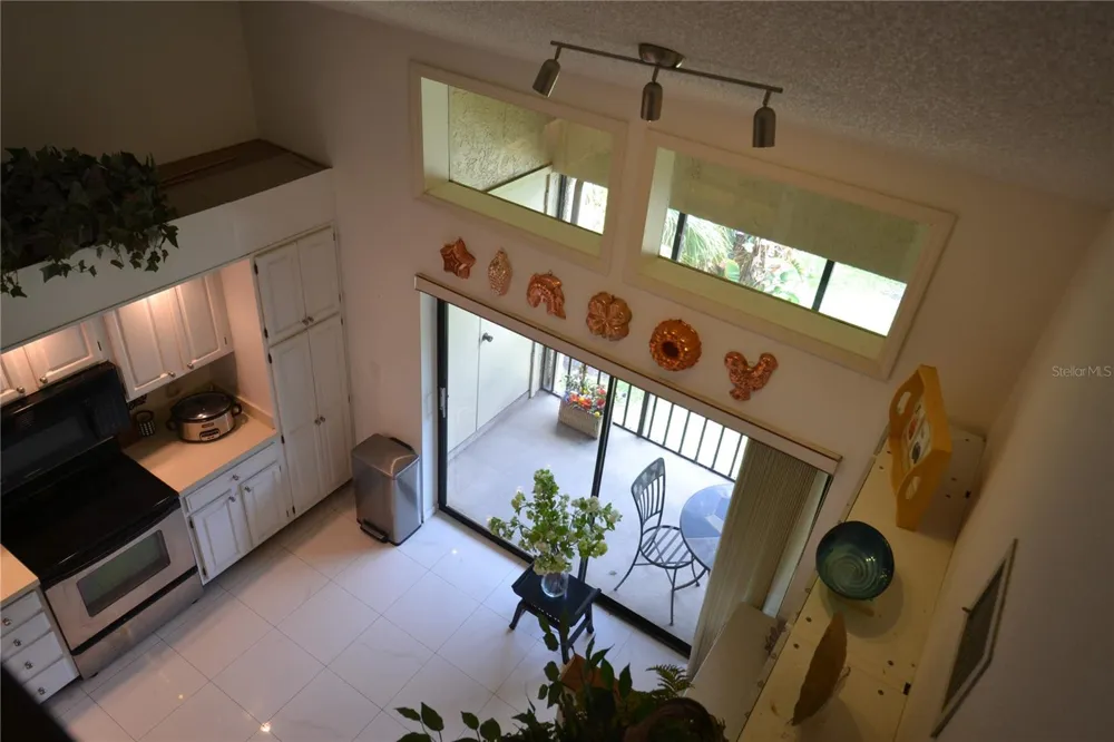 112 LINDSAY LANE Oldsmar, FL 34677