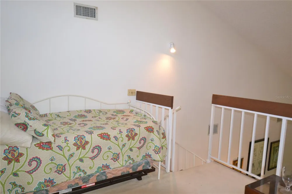 112 LINDSAY LANE Oldsmar, FL 34677