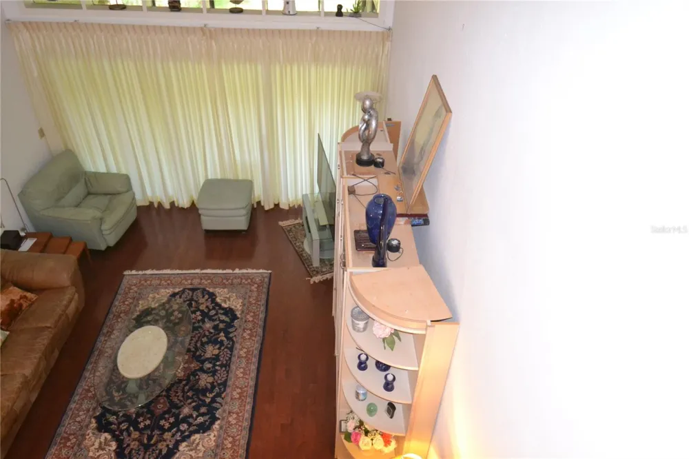 112 LINDSAY LANE Oldsmar, FL 34677