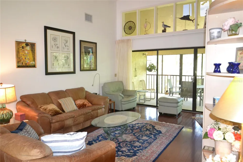 112 LINDSAY LANE Oldsmar, FL 34677