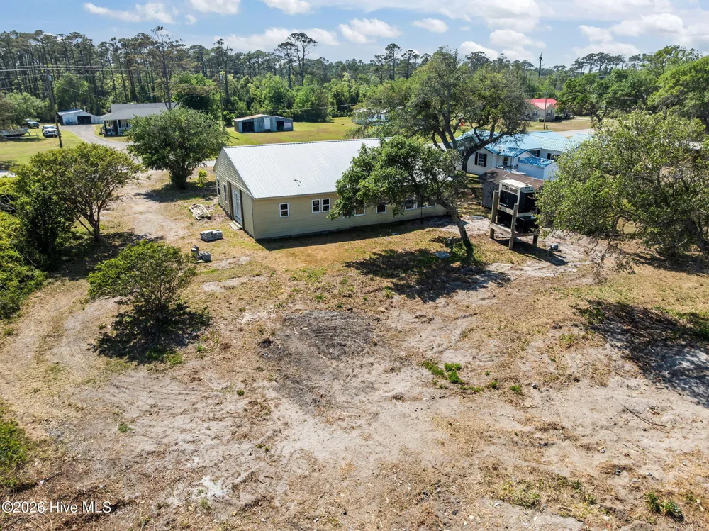 2472 Cedar Island Road Cedar Island, NC 28520