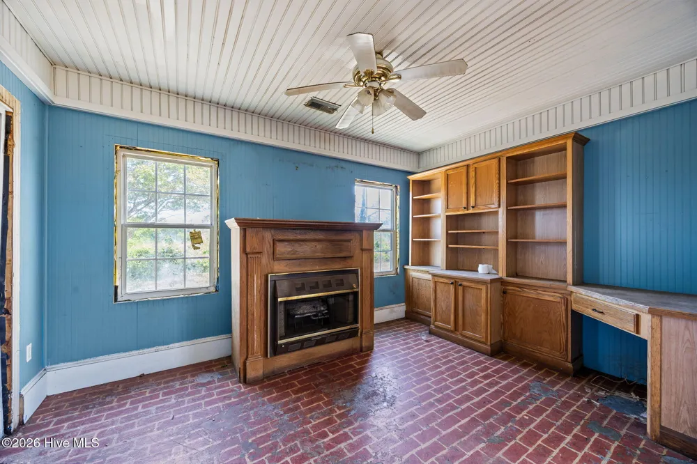 2472 Cedar Island Road Cedar Island, NC 28520