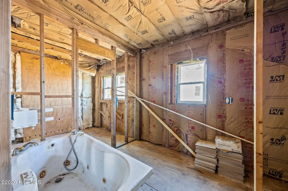 2472 Cedar Island Road Cedar Island, NC 28520