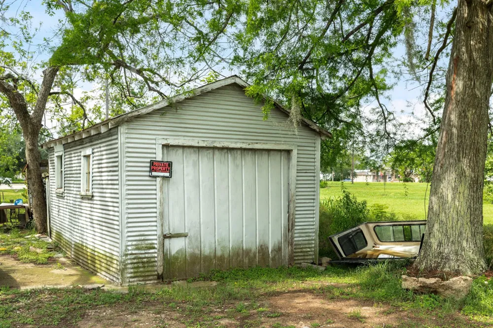 233 Hamilton Street West Columbia, TX 77486